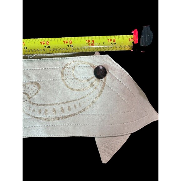 Vintage Womens Hip Belt White Soft Leather Bohemian Hand Painted 70s - Picture 3 of 7